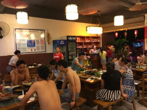 串掌门串串香都江堰堰南店